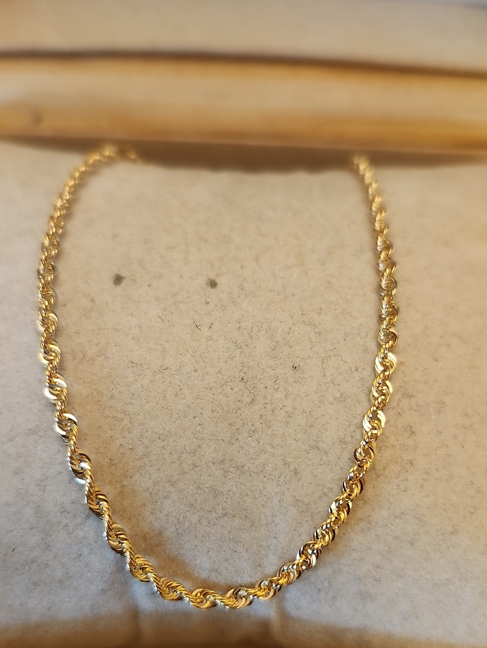 10kt Solid Gold Rope Bracelet – 6.74 Length – Classic & Timeless - Picture 3 of 15